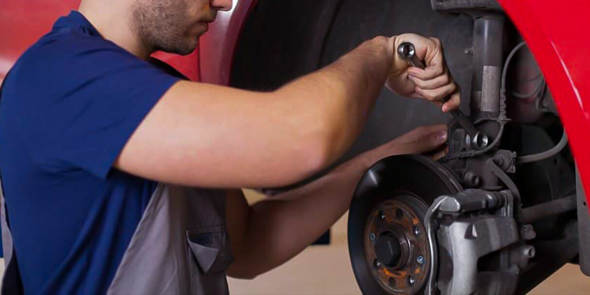 TROCA DE AMORTECEDORES DO POLO 2012